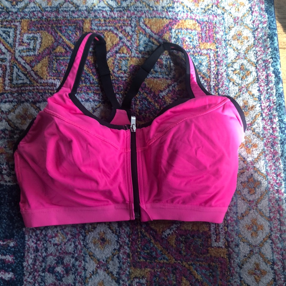 Knockout Front Close Sport Bra